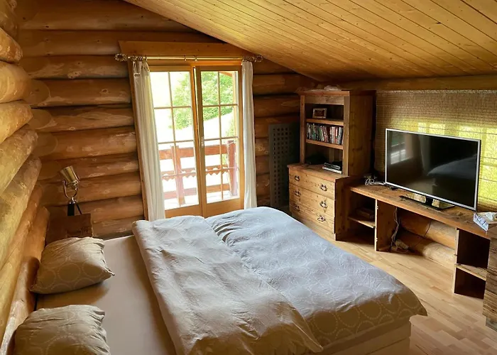 Chalet Rondin شاليه غريون